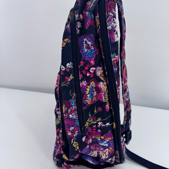 Vera‎ Bradley Backpack Lighten Up Essential Midnight Wildflowers Travel Bag - Picture 6 of 13